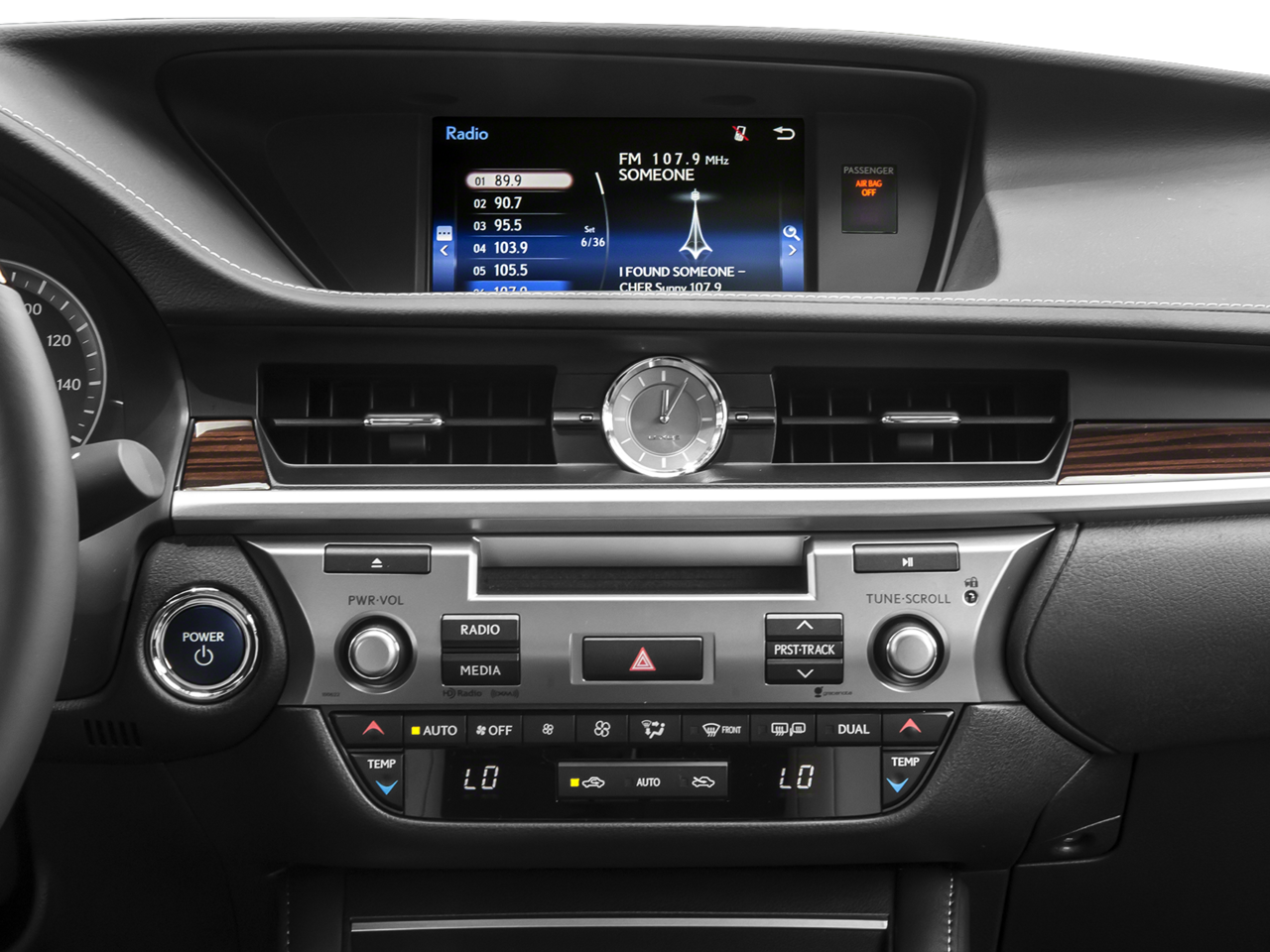 2016 Lexus ES 300h 300h