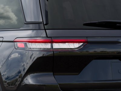 2027 Jeep Grand Cherokee GRAND CHEROKEE LAREDO X 4X2