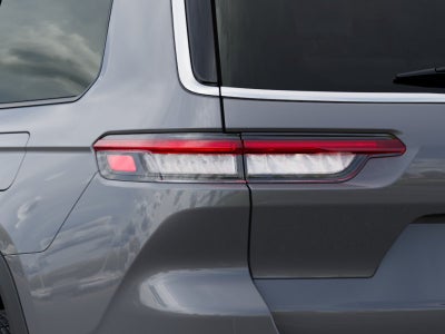 2027 Jeep Grand Cherokee GRAND CHEROKEE L LAREDO X 4X2