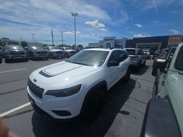 2022 Jeep Cherokee X 4x4