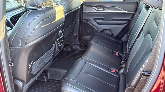 2025 Jeep Grand Cherokee Limited 4x2