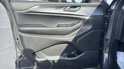 2025 Jeep Grand Cherokee Laredo X 4x4