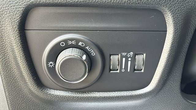 2025 Jeep Grand Cherokee Laredo X 4x4