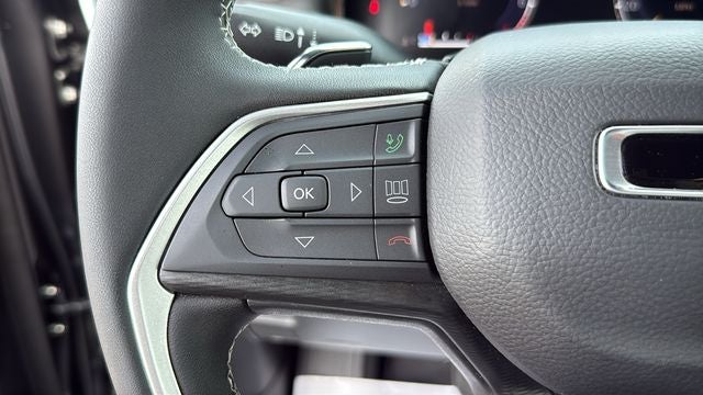 2025 Jeep Grand Cherokee Laredo X 4x4