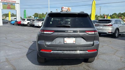 2025 Jeep Grand Cherokee Laredo X 4x4