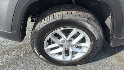 2025 Jeep Grand Cherokee Laredo X 4x4