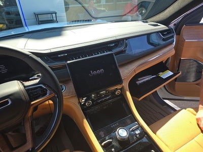 2025 Jeep Grand Cherokee Summit