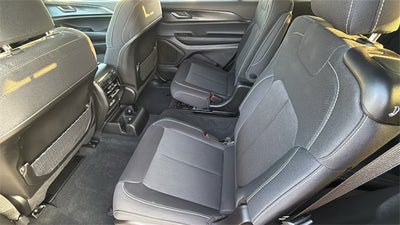 2025 Jeep Grand Cherokee L Laredo 4x4