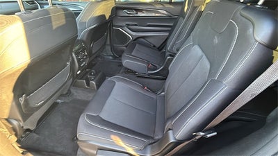 2021 Jeep Grand Cherokee L Laredo 4x4