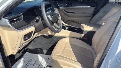 2025 Jeep Grand Cherokee L Limited 4x4