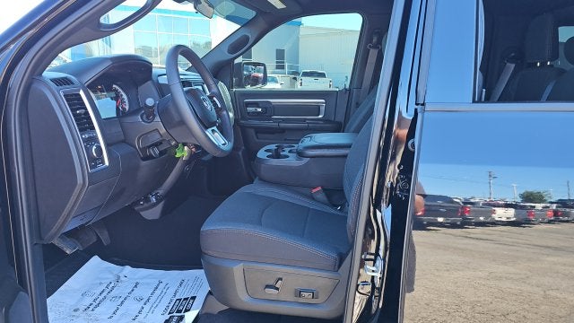 2023 RAM 1500 Classic Warlock Quad Cab 4x2 6'4' Box