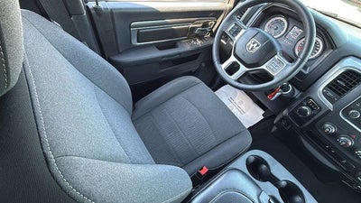 2024 RAM 1500 Classic Warlock Crew Cab 4x2 5'7' Box