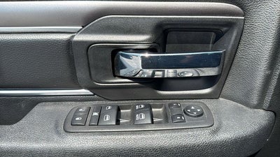 2024 RAM 1500 Classic Warlock Crew Cab 4x2 5'7' Box