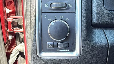 2024 RAM 1500 Classic Warlock Crew Cab 4x2 5'7' Box