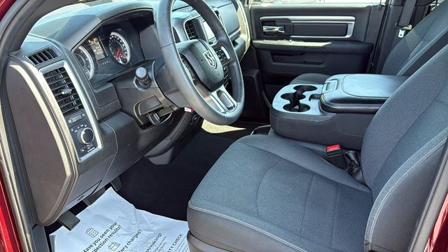 2024 RAM 1500 Classic Warlock Crew Cab 4x2 5'7' Box