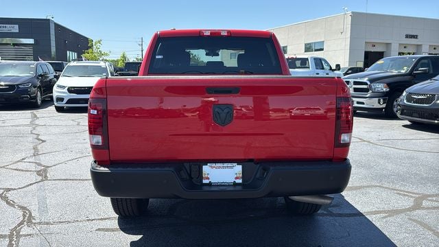 2024 RAM 1500 Classic Warlock Crew Cab 4x2 5'7' Box