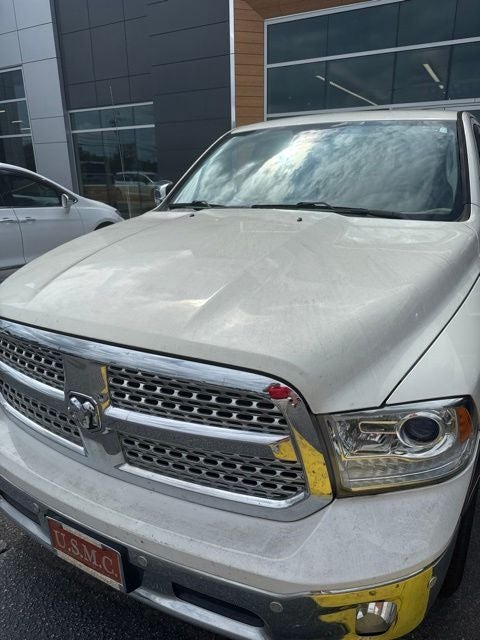 2018 RAM 1500 Laramie Crew Cab 4x4 6'4' Box