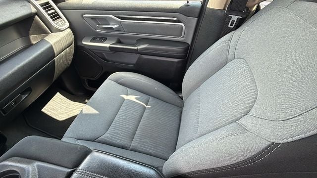2020 RAM 1500 Big Horn Quad Cab 4x2 6'4' Box