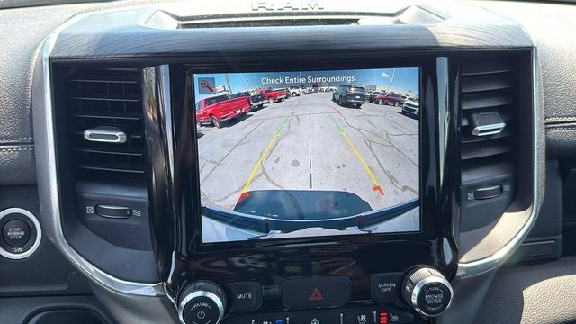 2024 RAM 1500 Laramie Crew Cab 4x2 5'7' Box