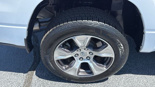 2024 RAM 1500 Laramie Crew Cab 4x2 5'7' Box