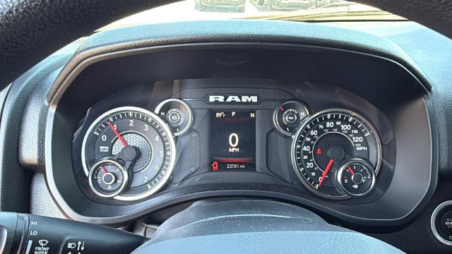 2025 RAM 1500 Tradesman Crew Cab 4x4 5'7' Box