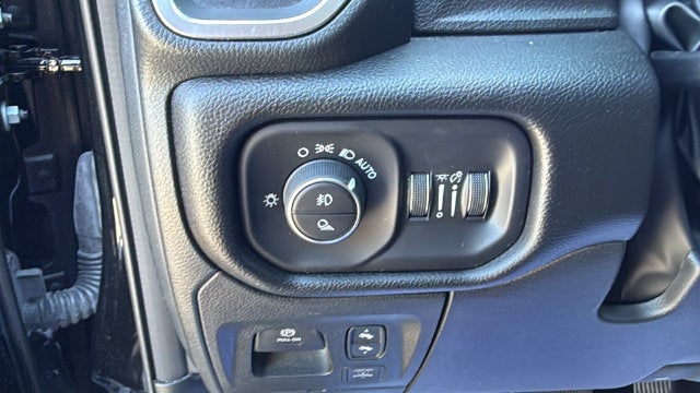 2026 RAM 1500 Big Horn Crew Cab 4x4 5'7' Box