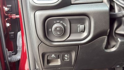 2025 RAM 1500 Big Horn Crew Cab 4x4 5'7' Box