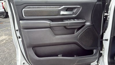 2020 RAM 1500 Big Horn Crew Cab 4x4 5'7' Box