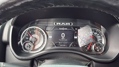 2020 RAM 1500 Big Horn Crew Cab 4x4 5'7' Box