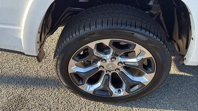 2020 RAM 1500 Limited Crew Cab 4x4 5'7' Box