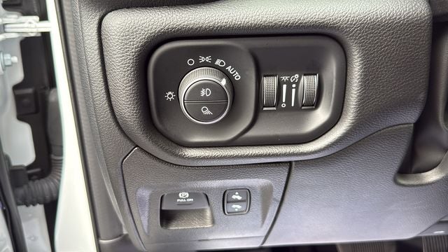 2025 RAM 1500 Rebel Crew Cab 4x4 5'7' Box
