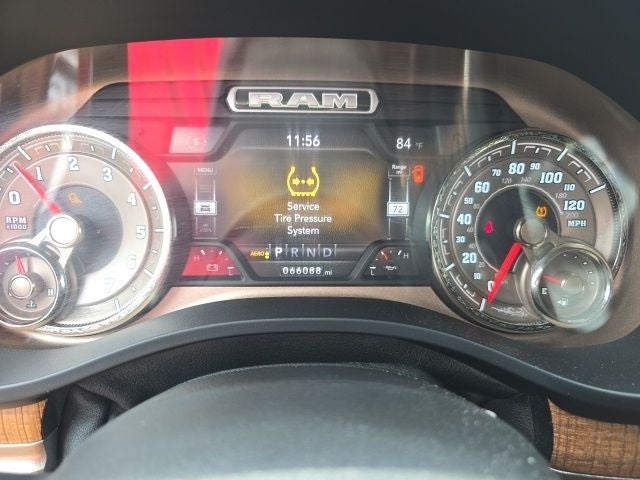 2019 RAM 1500 Longhorn Crew Cab 4x4 6'4' Box