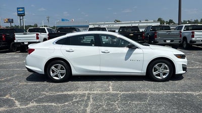 2022 Chevrolet Malibu FWD LS