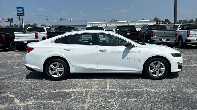 2022 Chevrolet Malibu FWD LS