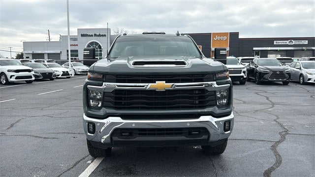 2025 Chevrolet Silverado 2500HD 4WD Crew Cab Standard Bed LT