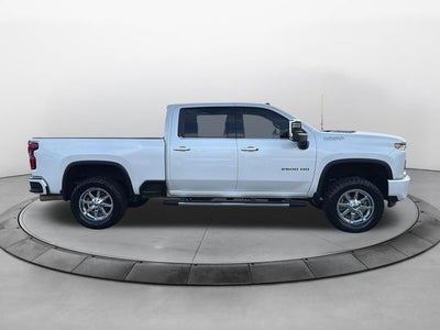 2022 Chevrolet Silverado 2500HD 4WD Crew Cab Standard Bed High Country