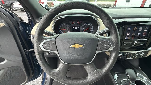 2023 Chevrolet Traverse FWD LS