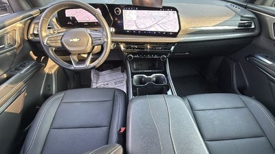 2026 Chevrolet Traverse FWD LT