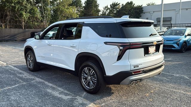 2026 Chevrolet Traverse FWD LT