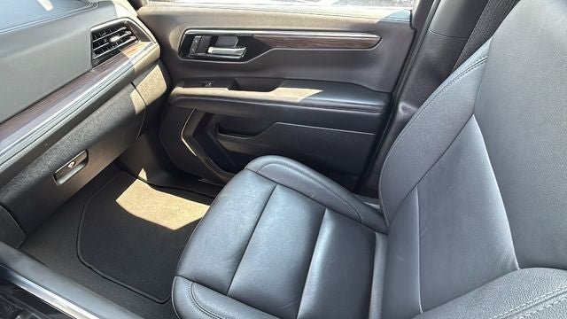 2025 Chevrolet Tahoe 2WD LT