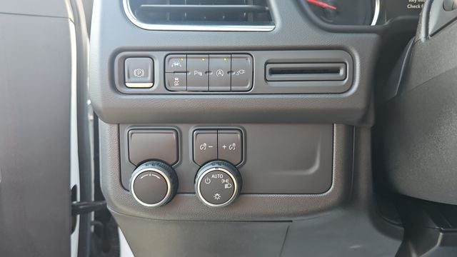 2021 Chevrolet Suburban 2WD LS