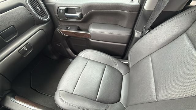 2022 GMC Sierra 2500HD 4WD Crew Cab Standard Bed SLT