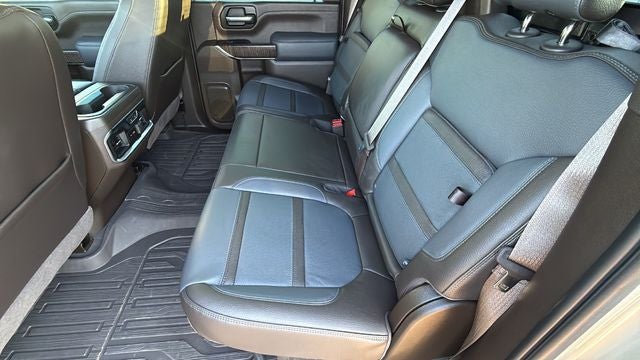 2023 GMC Sierra 2500HD 4WD Crew Cab Standard Bed Denali
