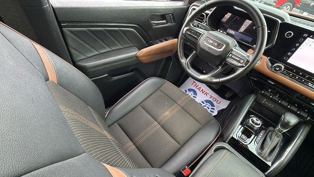 2024 GMC Canyon 4WD AT4