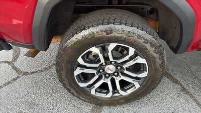 2024 GMC Canyon 4WD AT4