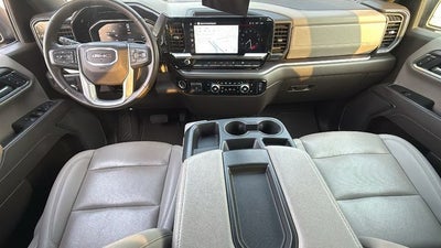 2025 GMC Sierra 1500 2WD Crew Cab Short Box SLT