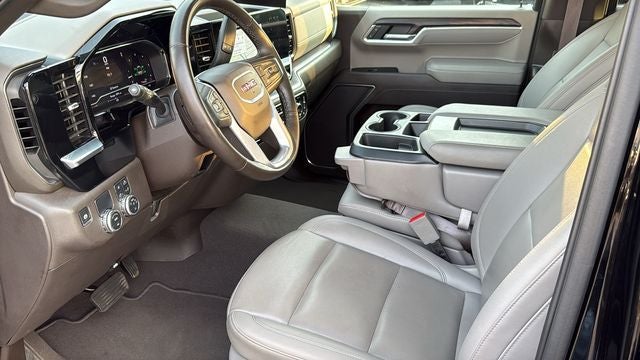 2025 GMC Sierra 1500 2WD Crew Cab Short Box SLT