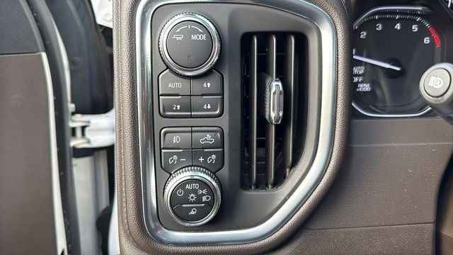 2021 GMC Sierra 1500 4WD Crew Cab Short Box SLT