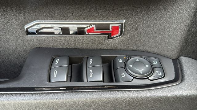 2023 GMC Sierra 1500 4WD Crew Cab Short Box AT4