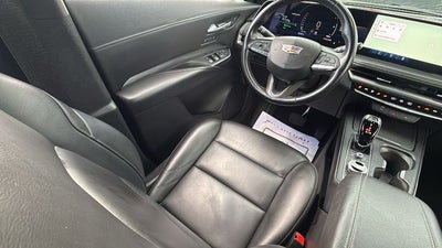2025 Cadillac XT4 FWD Premium Luxury